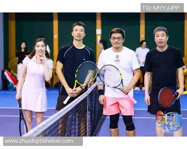 西安网球队在世锦赛中的团队协作展现出卓越的竞技精神与团结力量 西安网球队在世锦赛中的团队协作展现出卓越的竞技精神与团结力量