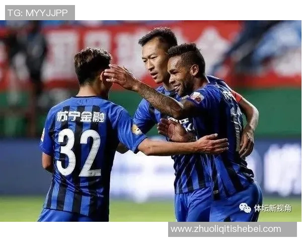 足球明星是否已抵达兰州引发球迷热议与期待 足球明星是否已抵达兰州引发球迷热议与期待